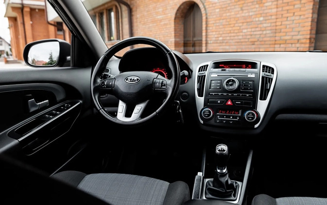 Kia Ceed cena 21900 przebieg: 160000, rok produkcji 2009 z Radom małe 742
